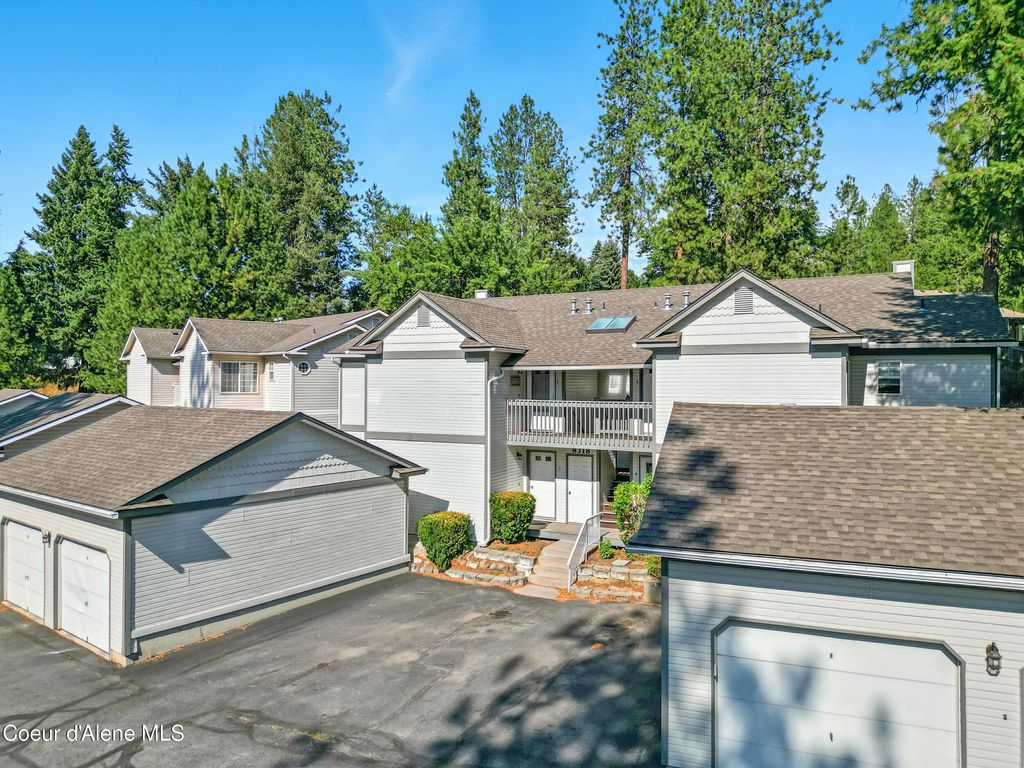 Photo of 8318 VILLAGE Dr #2, Hayden, ID 83835 (MLS # 25-8587)