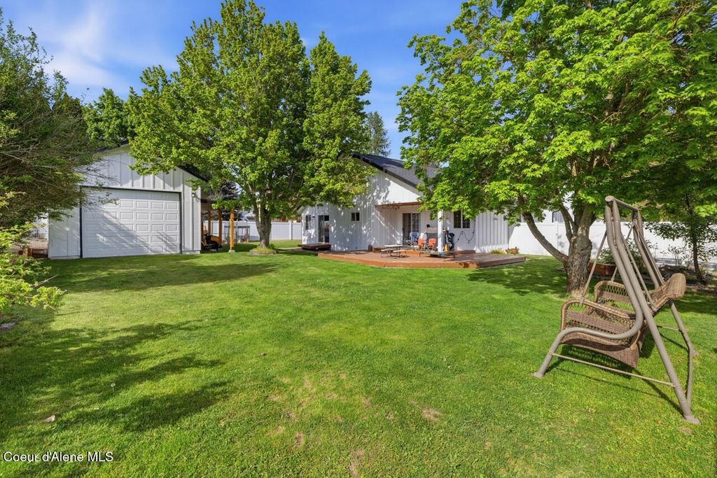 Photo of 9353 Finucane Dr, Hayden, ID 83835 (MLS # 26-5152)