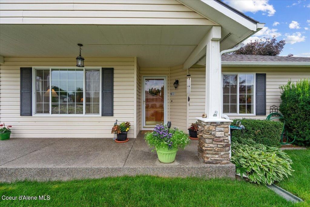 Photo of 6494 BUFFALO GRASS Ln, Rathdrum, ID 83858 (MLS # 26-1754)