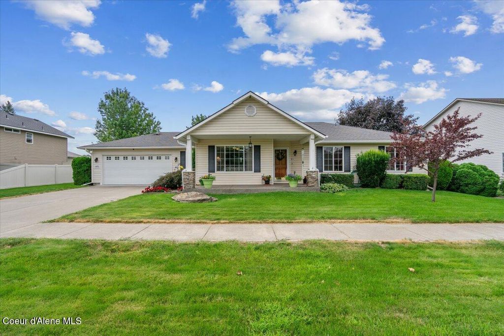 Photo of 6494 BUFFALO GRASS Ln, Rathdrum, ID 83858 (MLS # 26-1754)