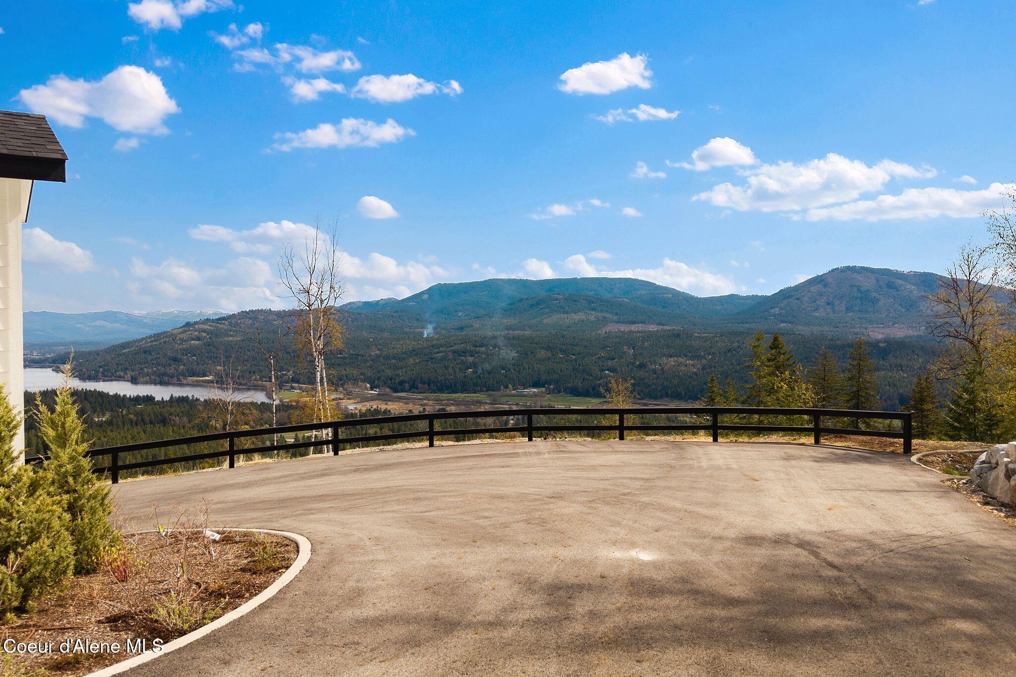 Cocolalla, Idaho, 83813, United States, 4 Bedrooms Bedrooms, ,4 BathroomsBathrooms,Residential,Active,2042202