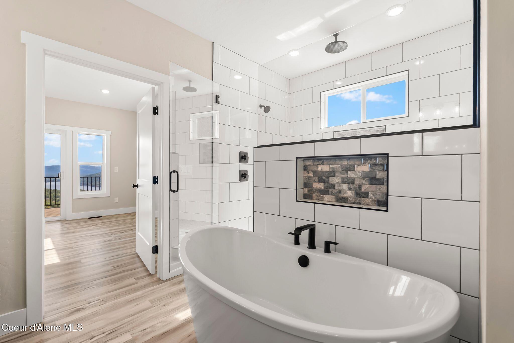 Cocolalla, Idaho, 83813, United States, 4 Bedrooms Bedrooms, ,4 BathroomsBathrooms,Residential,Active,2042202