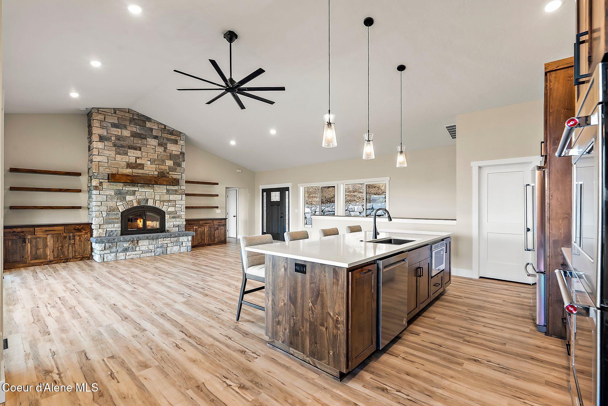 Cocolalla, Idaho, 83813, United States, 4 Bedrooms Bedrooms, ,4 BathroomsBathrooms,Residential,Active,2042202
