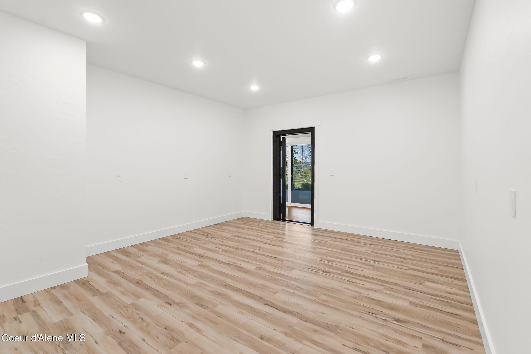 Cocolalla, Idaho, 83813, United States, 4 Bedrooms Bedrooms, ,4 BathroomsBathrooms,Residential,Active,2042202