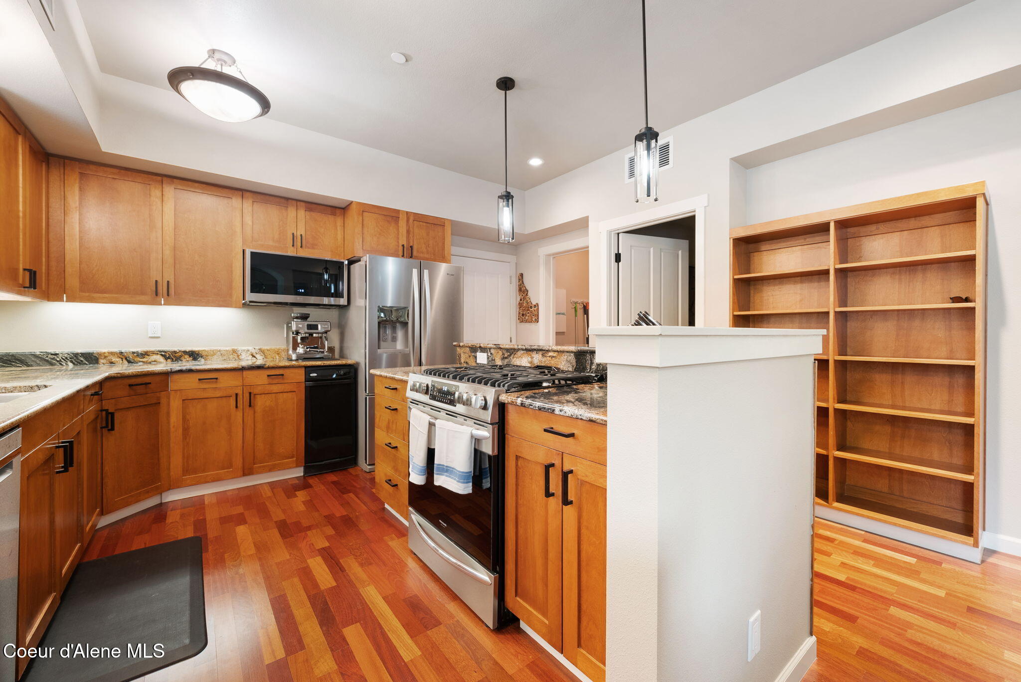 302 S 10th Pl, Coeur d'Alene, Alaska image 30