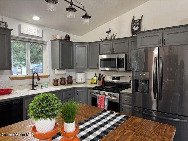 31520 S 10th Ave, Spirit Lake, Idaho image 3