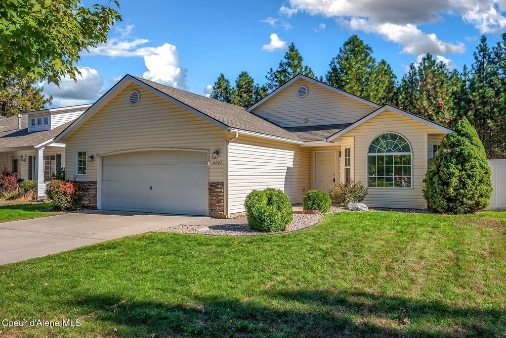 Photo of 5707 Steamboat Bend Bend, Post Falls, ID 83854 (MLS # 25-10199)