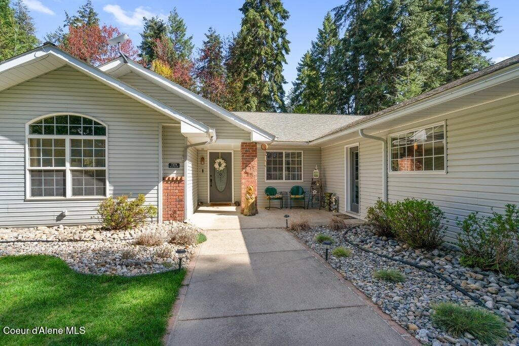 Photo of 7278 HAYDEN HAVEN Rd, Hayden, ID 83835 (MLS # 25-4090)