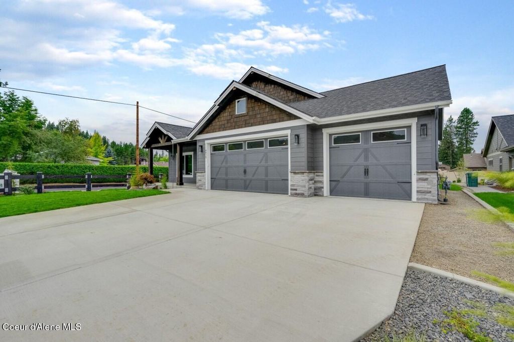 Photo of 4415 CHATTERLING Dr, Coeur dAlene, ID 83815 (MLS # 26-960)