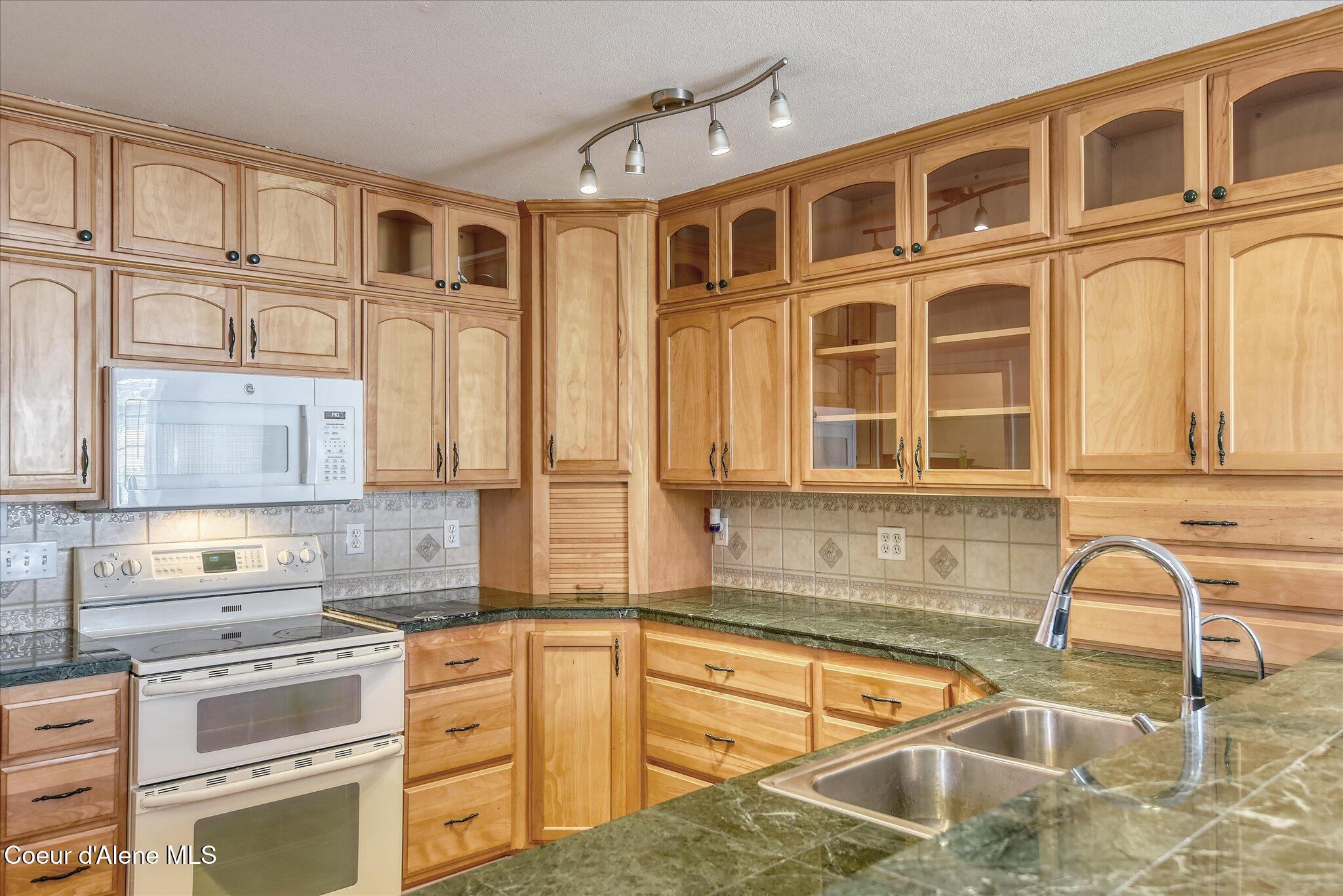 3789 N Steven Pl, Coeur d'Alene, Idaho image 4