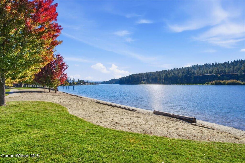 Photo of 3270 Waterwood LN, Coeur dAlene, ID 83814 (MLS # 26-10133)
