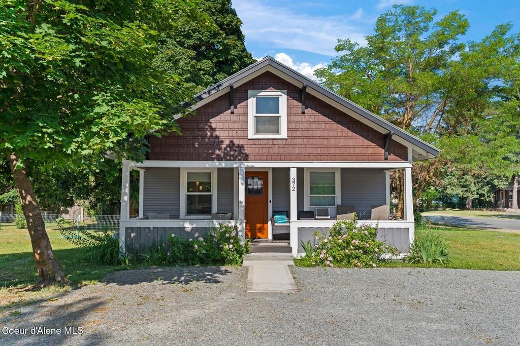 Photo of 372 Jefferson Ave, Priest River, ID 83856 (MLS # 26-4153)