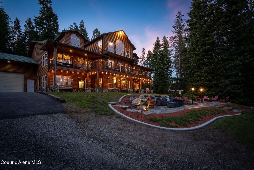 Photo of 6918 GARWOOD Rd, Hayden, ID 83835 (MLS # 25-5275)