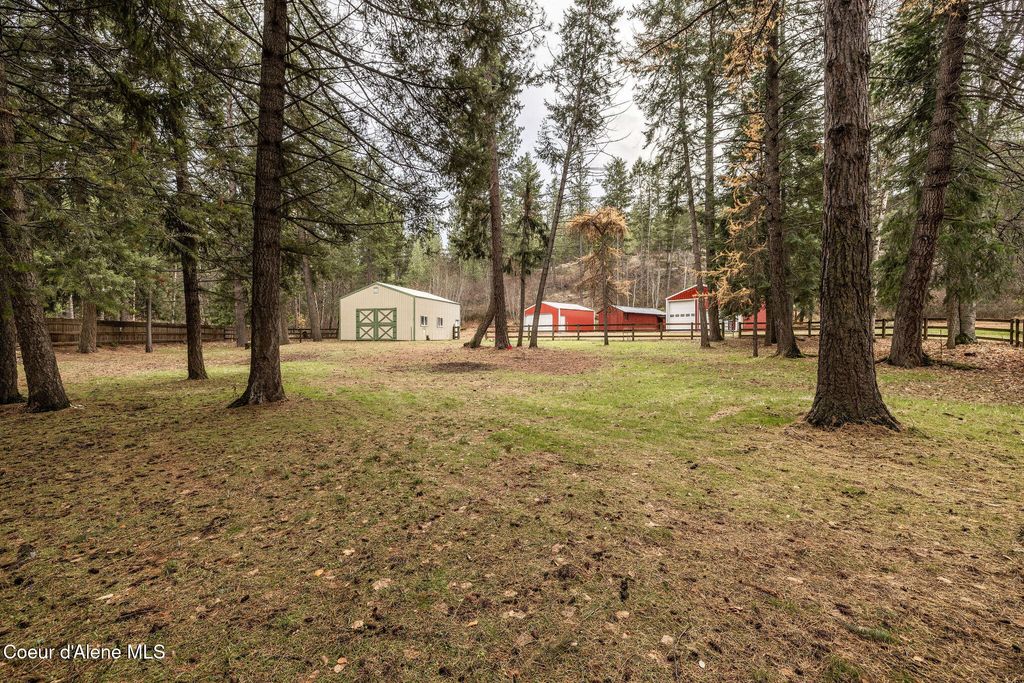 Photo of 649 TANGLEWOOD Rd, Post Falls, ID 83854 (MLS # 25-11075)