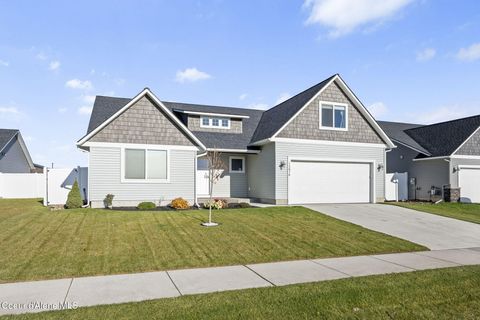 Photo of 12676 Krauss Cir, Rathdrum, ID 83858 (MLS # 25-11146)