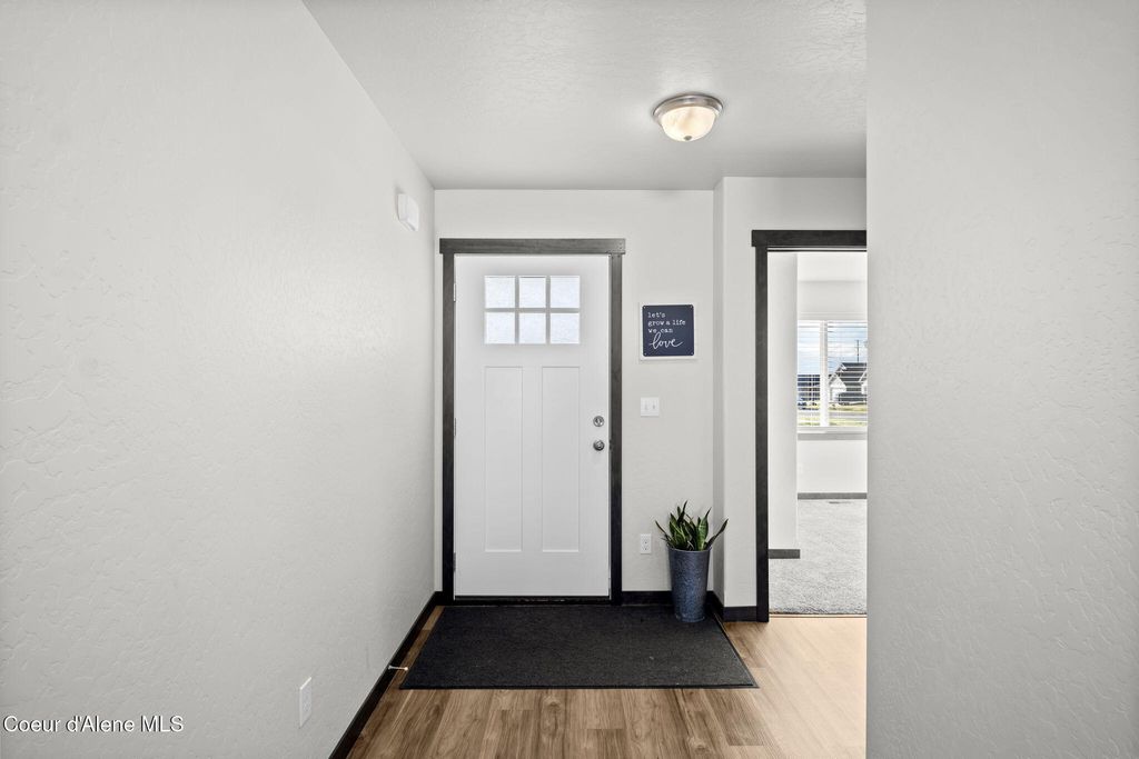 Photo of 12676 Krauss Cir, Rathdrum, ID 83858 (MLS # 25-11146)