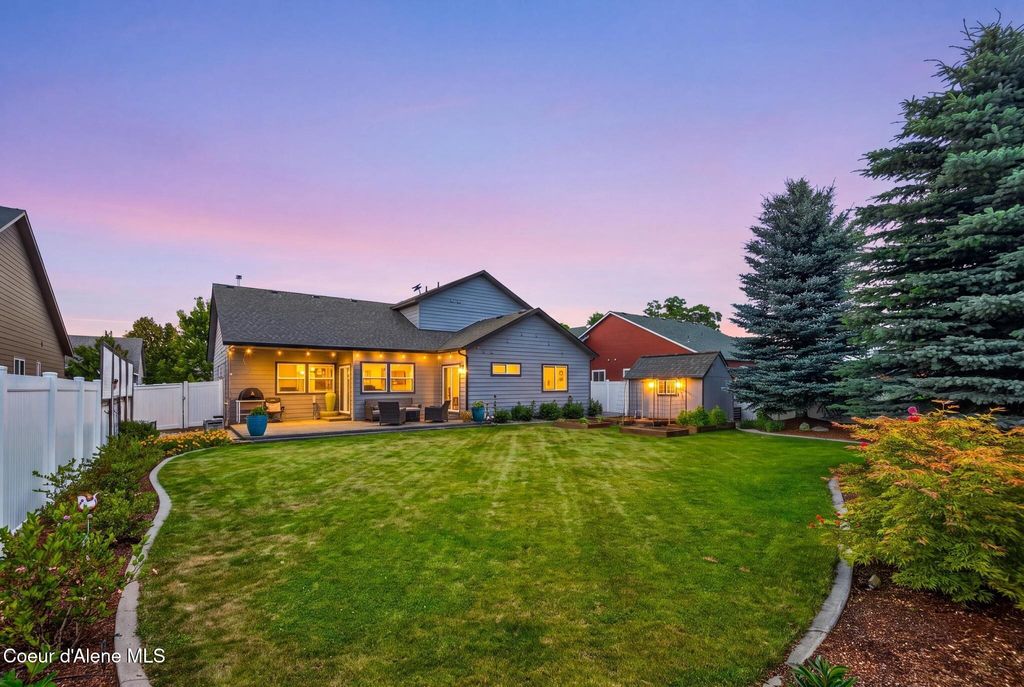 Photo of 1658 Boyles Ave, Hayden, ID 83835 (MLS # 26-7546)
