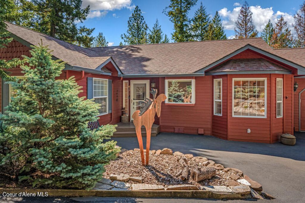 Photo of 12735 Sherwood Ct, Hayden, ID 83835 (MLS # 26-4200)