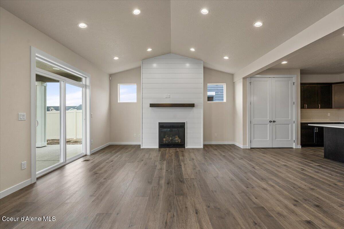 3423 N Cyprus Fox Loop, Post Falls, Idaho image 8