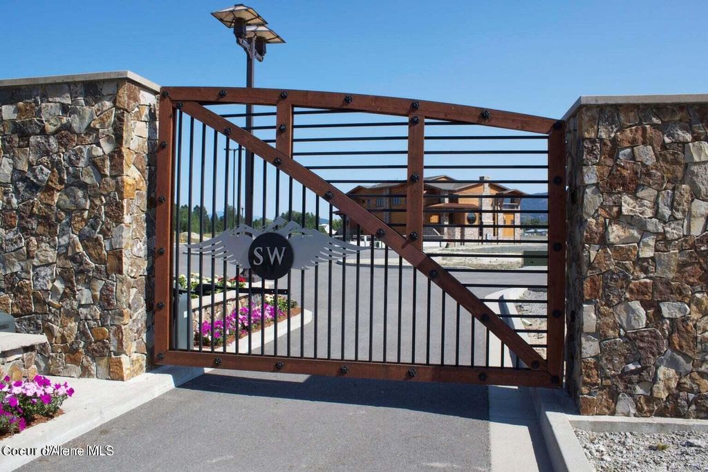 Photo of 1208 Spitfire St, Sandpoint, ID 83864 (MLS # 24-4849)