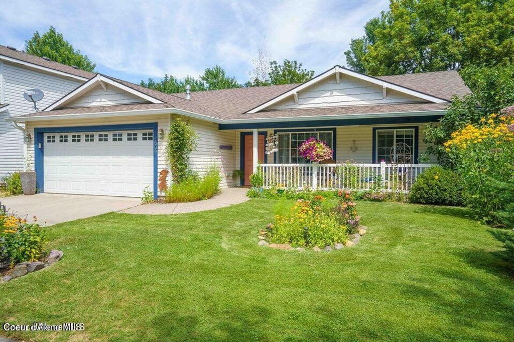 Photo of 2809 Versailles Dr, Coeur dAlene, ID 83815 (MLS # 26-4326)