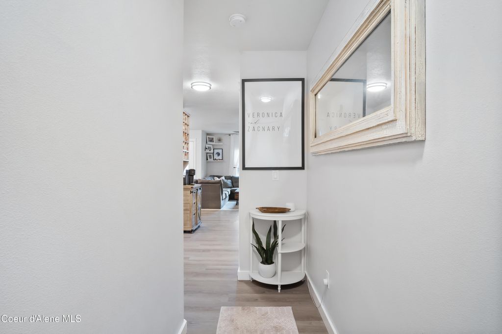 Photo of 118 Maryanna Ln, Hayden, ID 83835 (MLS # 26-1476)