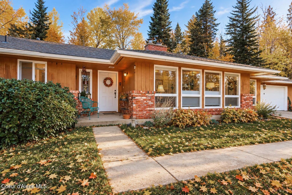 Photo of 178 Weston Rd, Sandpoint, ID 83864 (MLS # 26-10464)