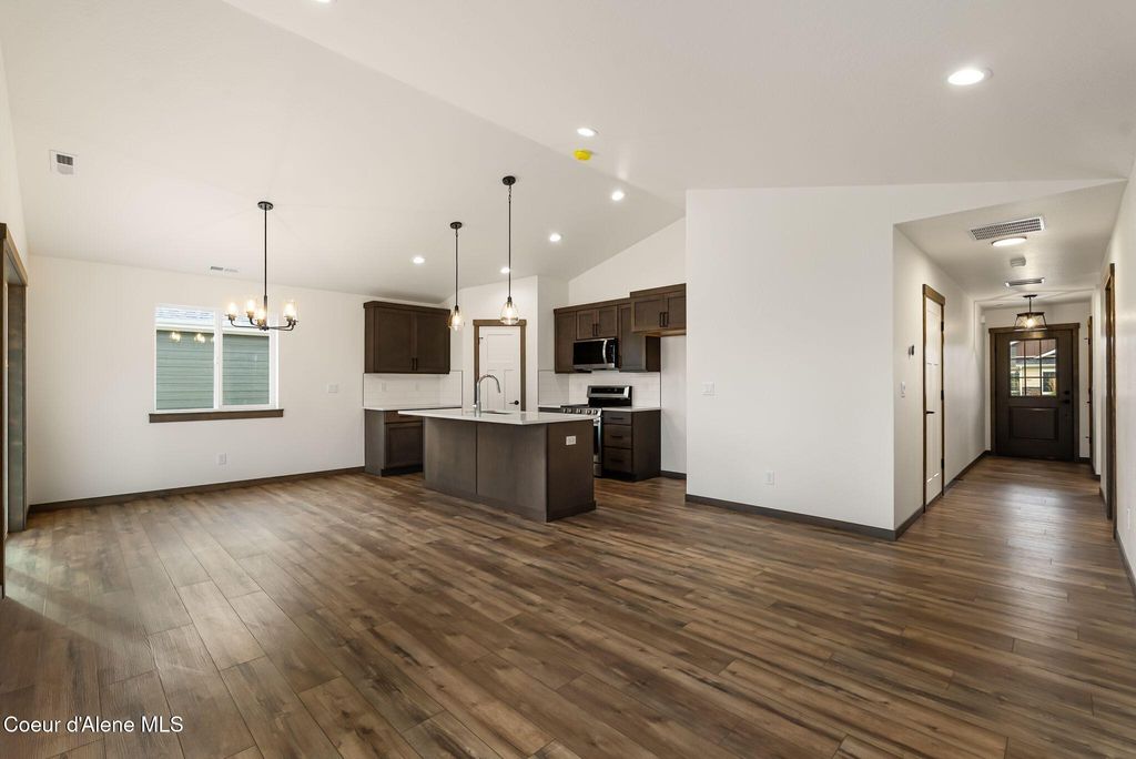 Photo of 2302 Maverick Ct, Sandpoint, ID 83864 (MLS # 25-11317)