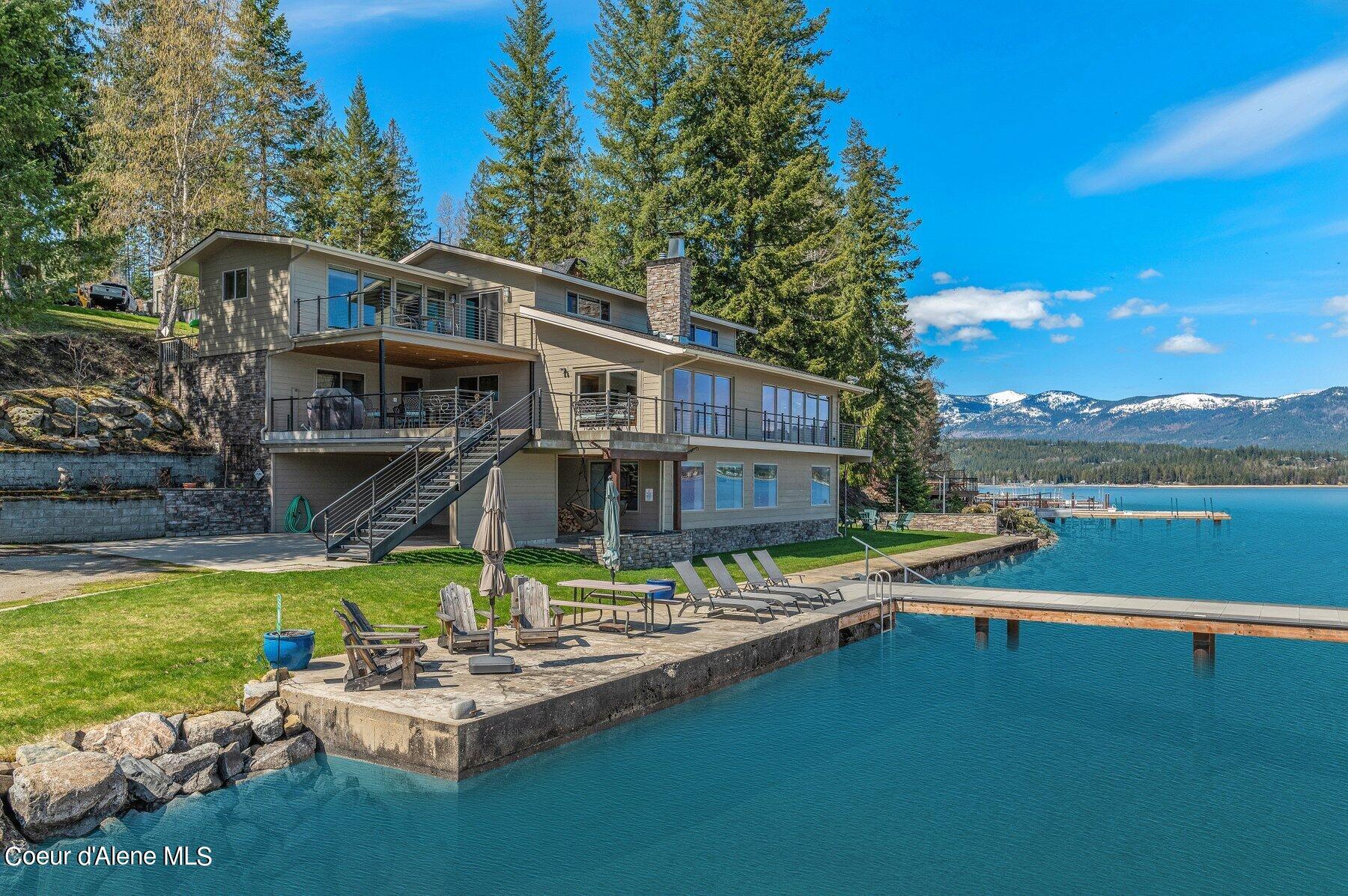 2537 Lakeshore