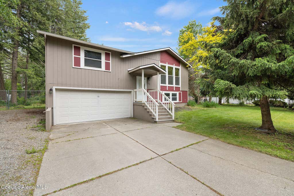 Photo of 13338 Westwood DR, Hayden, ID 83835 (MLS # 26-6150)