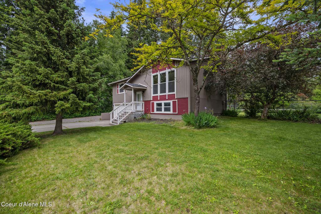 Photo of 13338 Westwood DR, Hayden, ID 83835 (MLS # 26-6150)