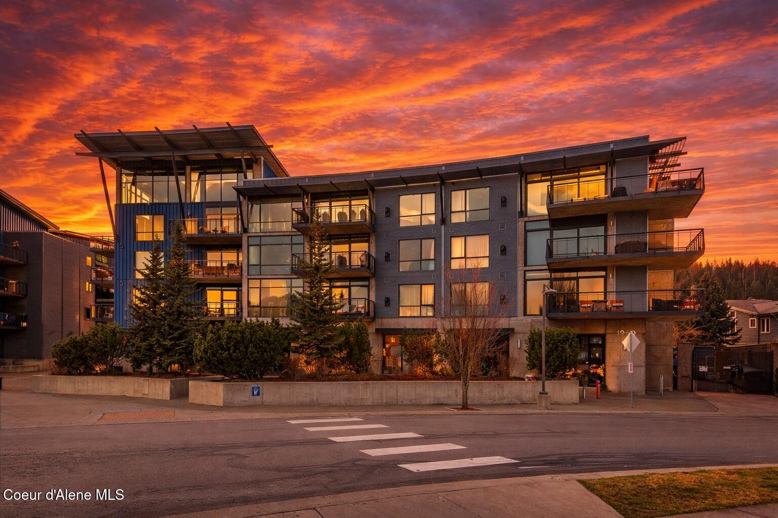1950 Bellerive UNIT 203
