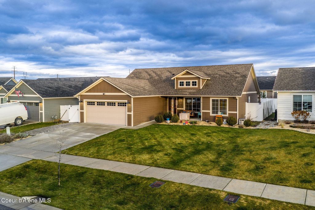 Photo of 12926 BUSHEL St, Rathdrum, ID 83858 (MLS # 25-11575)