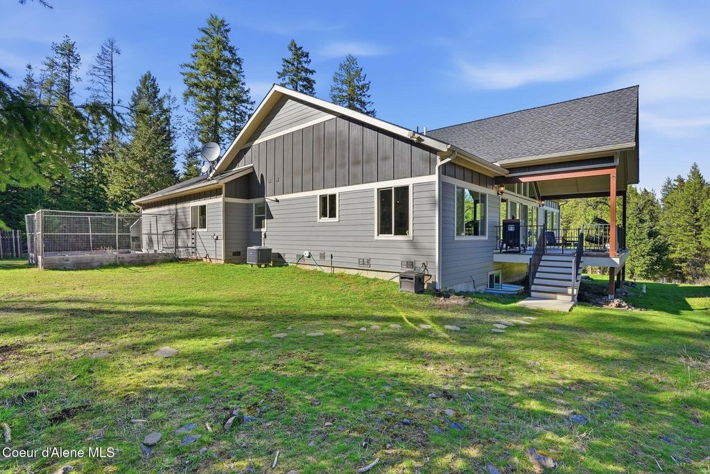 Photo of 5774 Kidd Island Island, Coeur dAlene, ID 83814 (MLS # 26-2868)