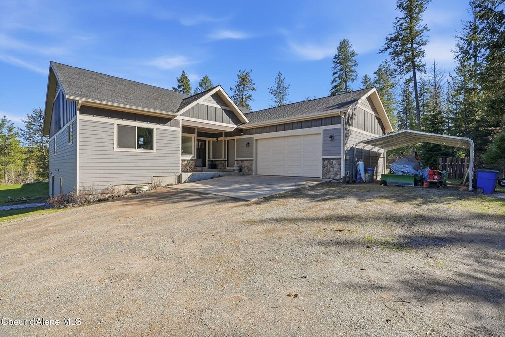 Photo of 5774 Kidd Island Island, Coeur dAlene, ID 83814 (MLS # 26-2868)