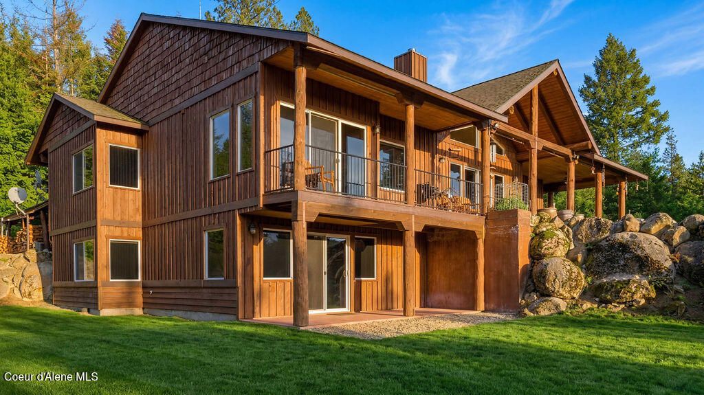 Photo of 8919 Challenge Rd, Hayden, ID 83835 (MLS # 26-2696)