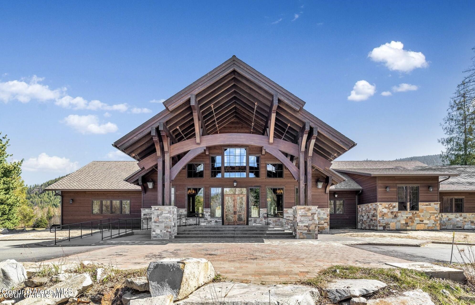 Sandpoint, Idaho 83864, United States, 4 Bedrooms Bedrooms, ,3 BathroomsBathrooms,Residential,Active,124614