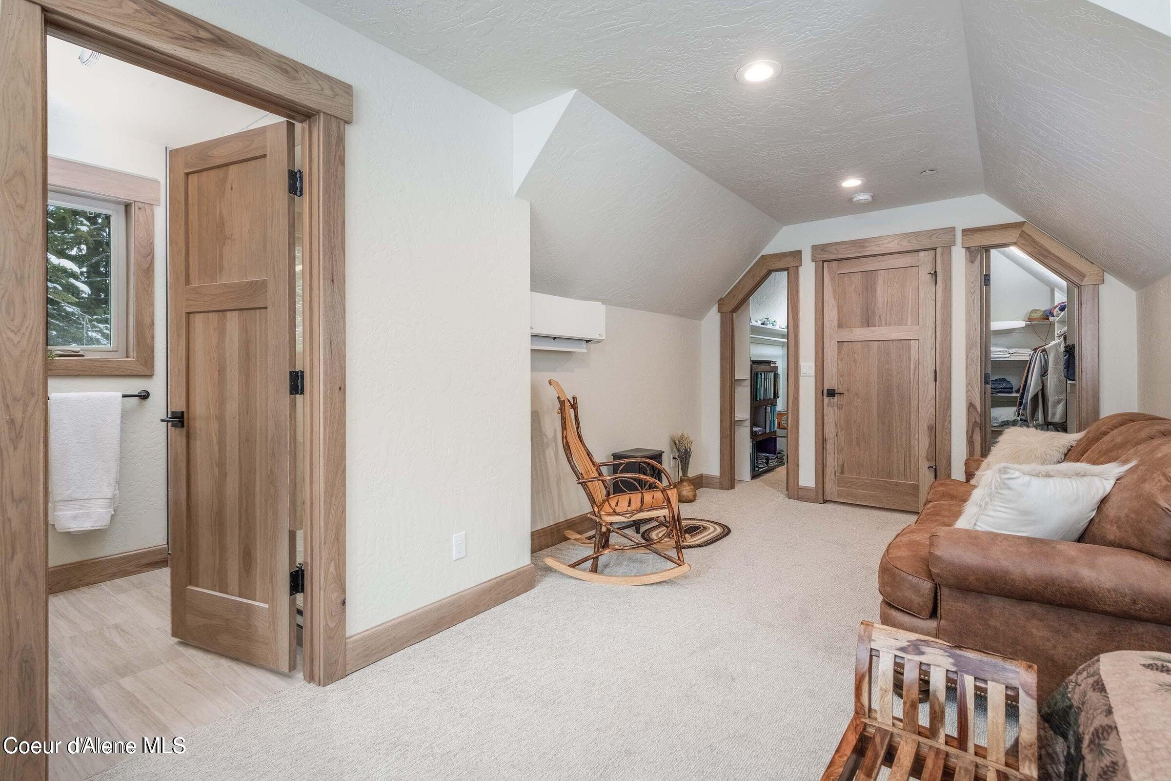 Sandpoint, Idaho 83864, United States, 4 Bedrooms Bedrooms, ,3 BathroomsBathrooms,Residential,Active,124614