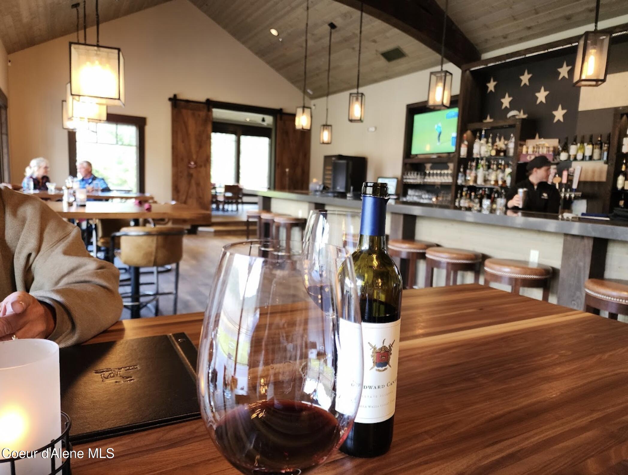 Sandpoint, Idaho 83864, United States, 4 Bedrooms Bedrooms, ,3 BathroomsBathrooms,Residential,Active,124614