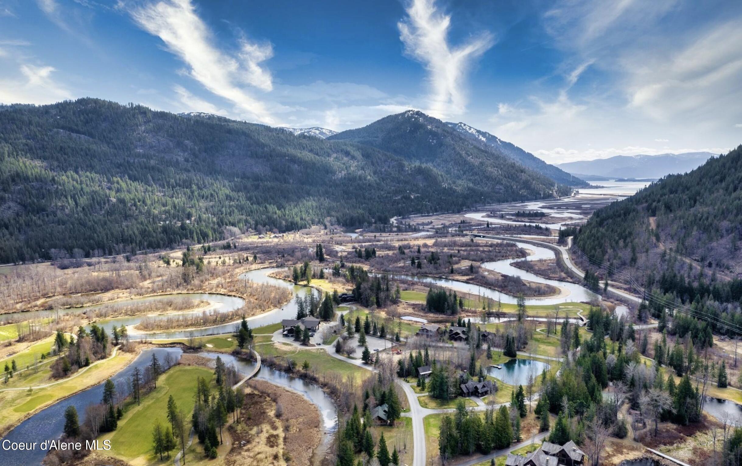 Sandpoint, Idaho 83864, United States, 4 Bedrooms Bedrooms, ,3 BathroomsBathrooms,Residential,Active,124614