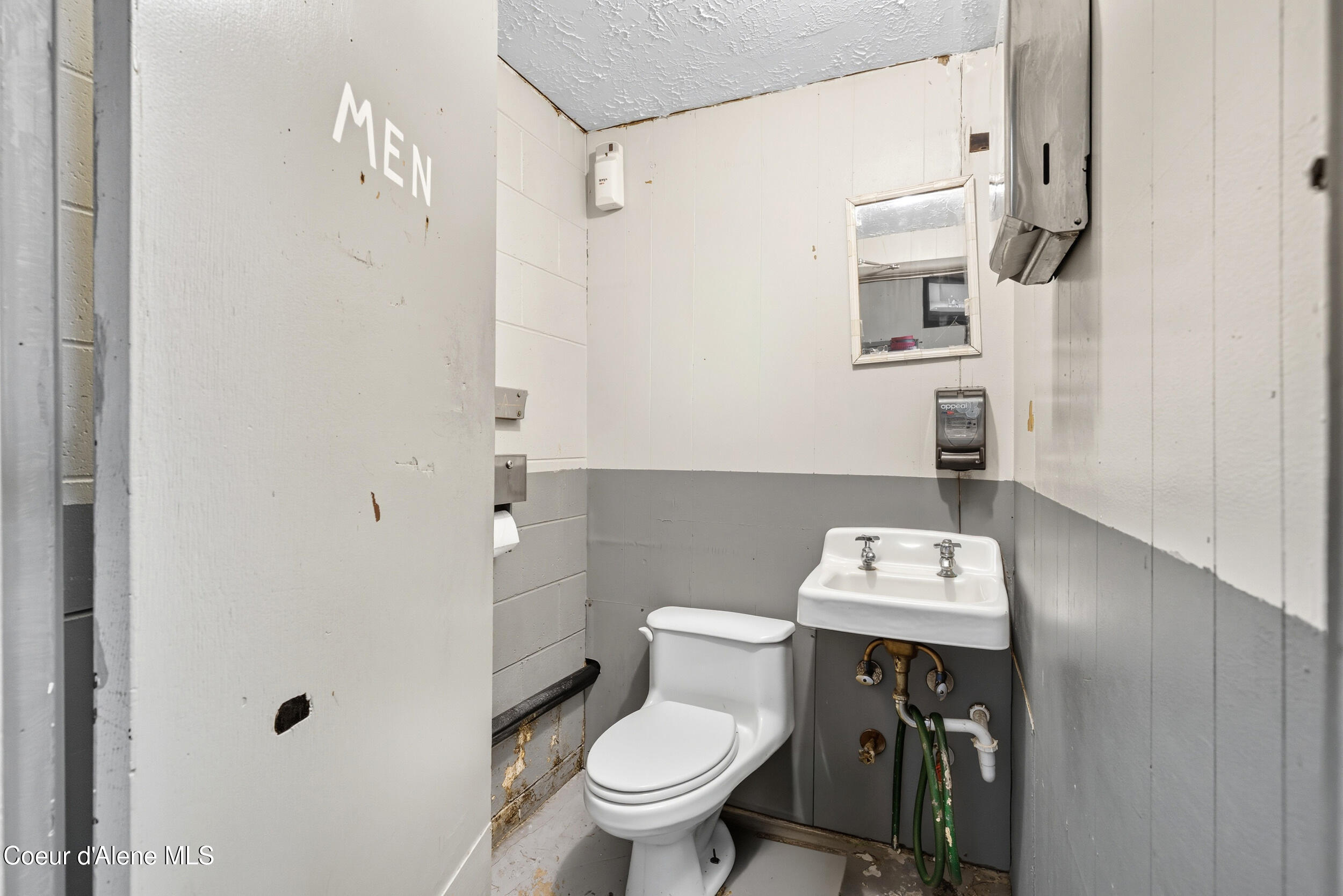 Smelterville, Idaho 83868, United States, ,Commercial,Active,223305