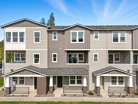 Photo of 3222 Grandmill Ln #102, Coeur dAlene, ID 83814 (MLS # 25-10525)