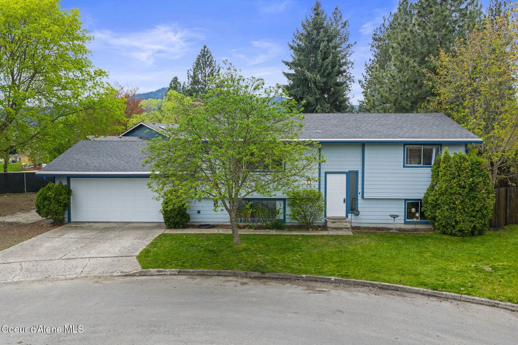 Photo of 1500 Brook DR, Post Falls, ID 83854 (MLS # 26-4374)