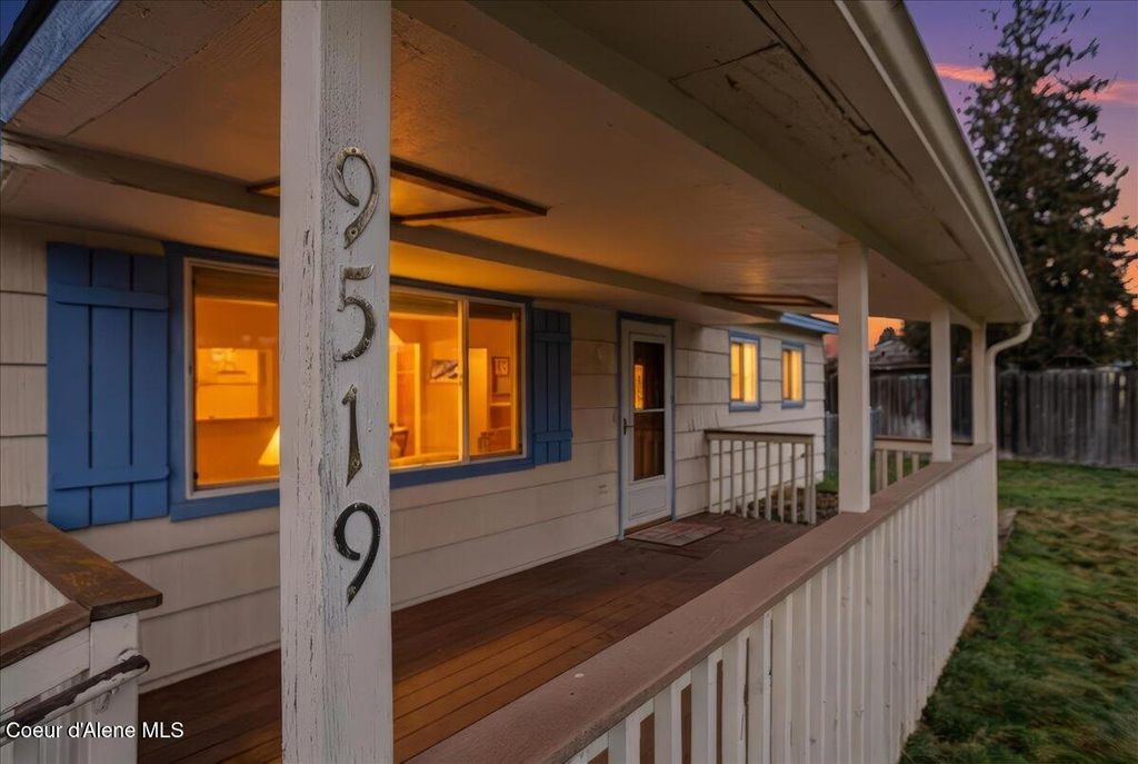 Photo of 9519 Baack St, Hayden, ID 83835 (MLS # 26-3797)