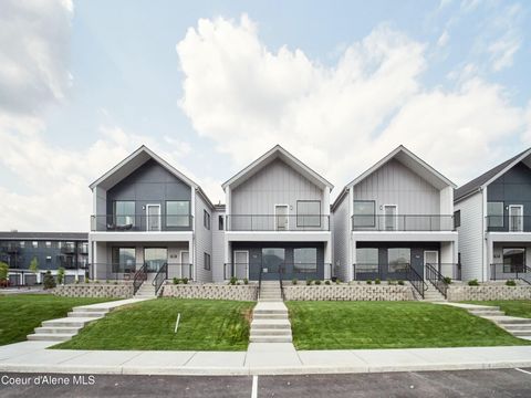 Photo of 953 RAILROAD Ave, Post Falls, ID 83854 (MLS # 25-7293)