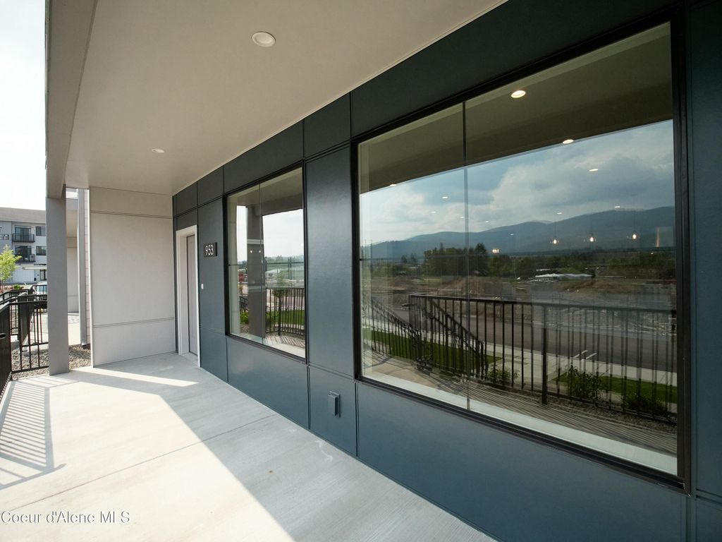 Photo of 953 RAILROAD Ave, Post Falls, ID 83854 (MLS # 25-7293)