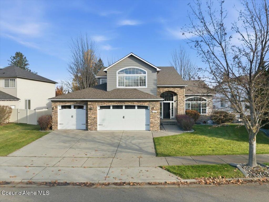 Photo of 2417 PALAIS Dr, Coeur dAlene, ID 83815 (MLS # 25-11185)