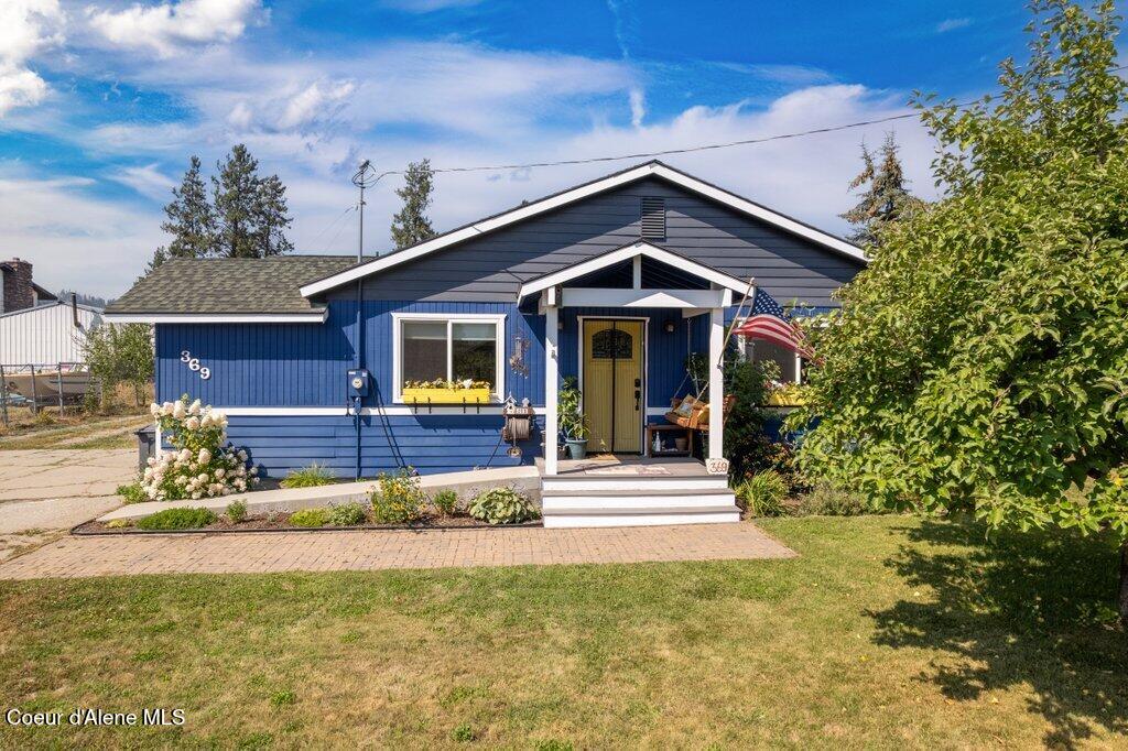 Photo of 369 Glidden Ave, Priest River, ID 83856 (MLS # 26-10411)