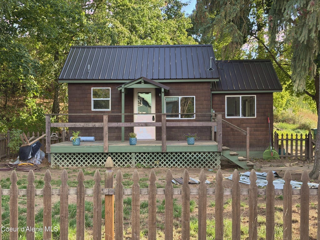 Photo of 6552 Jackson ST, Bonners Ferry, ID 83805 (MLS # 26-9123)