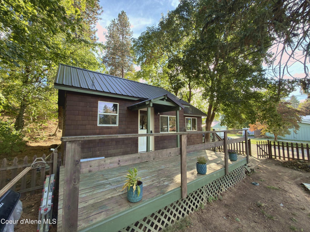 Photo of 6552 Jackson ST, Bonners Ferry, ID 83805 (MLS # 26-9123)